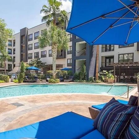 Modern Galleria Apt-Freeparking-Pool-Fast Wifi-Med Ctr Houston Exterior foto